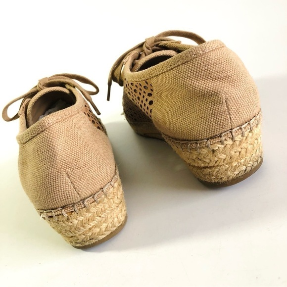 Bella Vita Clementine Perforated Espadrille Sneakers - Picture 10 of 16